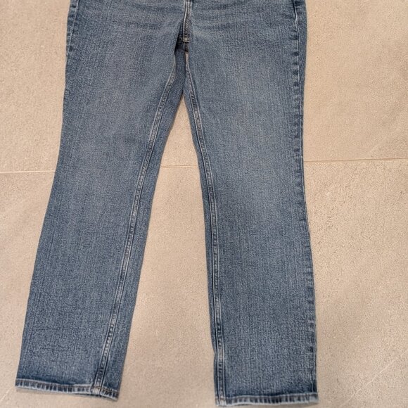 Abercrombie & Fitch Jeans; The Slim Straight’; Size 28 Extra Short - Picture 4 of 4